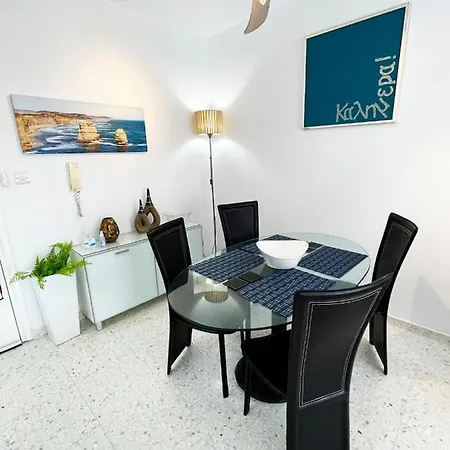 Direct Sea View & Quality Bed - Kings Palace 1 Bed Apartment