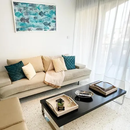 Direct Sea View & Quality Bed - Kings Palace 1 Bed * Paphos