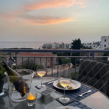 Apartment Direct Sea View & Quality Bed - Kings Palace 1 Bed Paphos